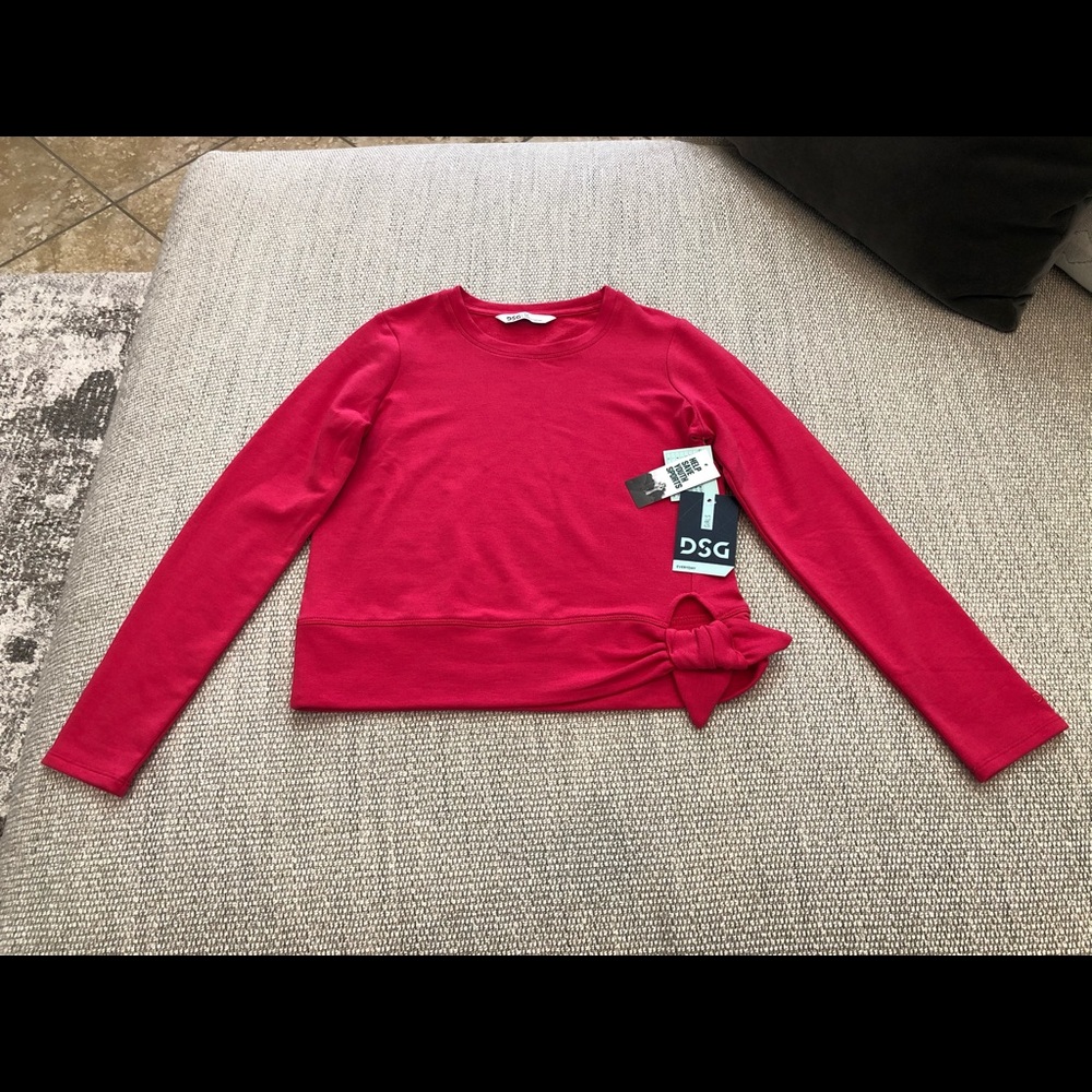 Dick’s Sporting Goods Girls sweatshirt (NWT)